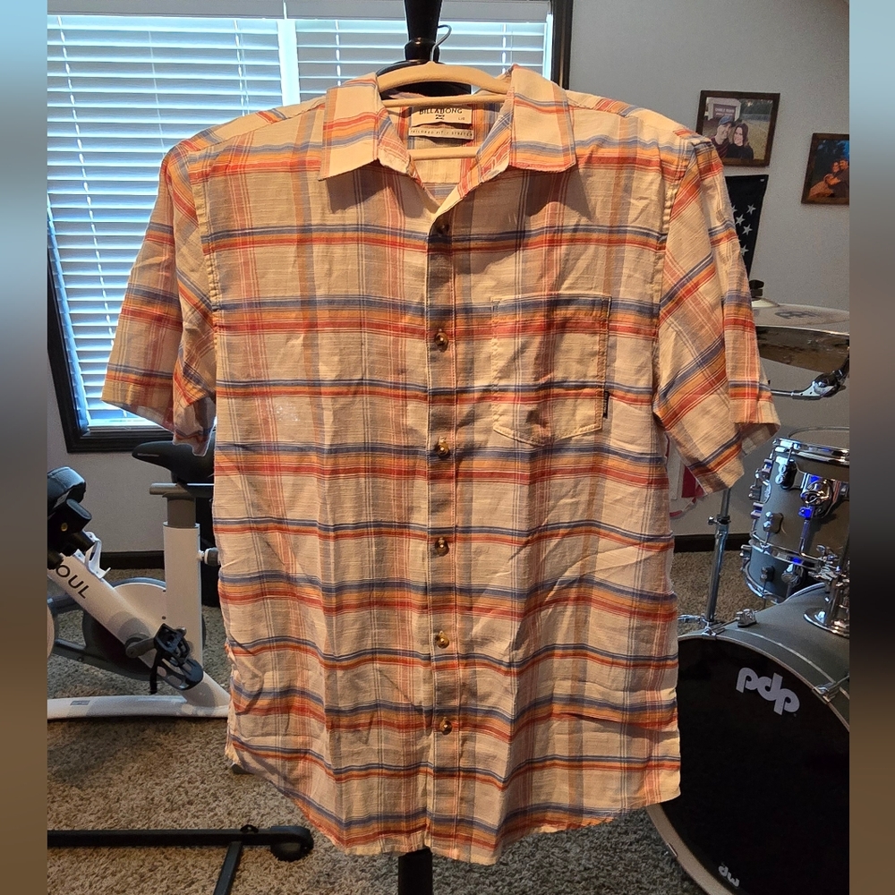 Billabong Men's Tailored Fit Shirt